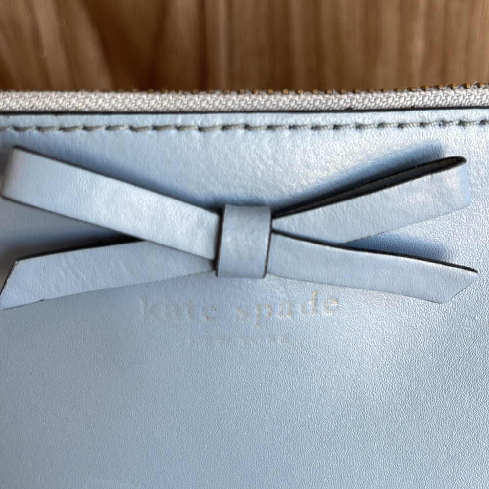 Pre-owned Kate Spade Light Blue Leather Crossbody Bag with Bow - Picture 3 of 10